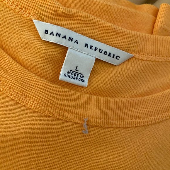 Banana Republic sweater set. Orange with elbow patches. Zip front .Size L - Picture 3 of 3